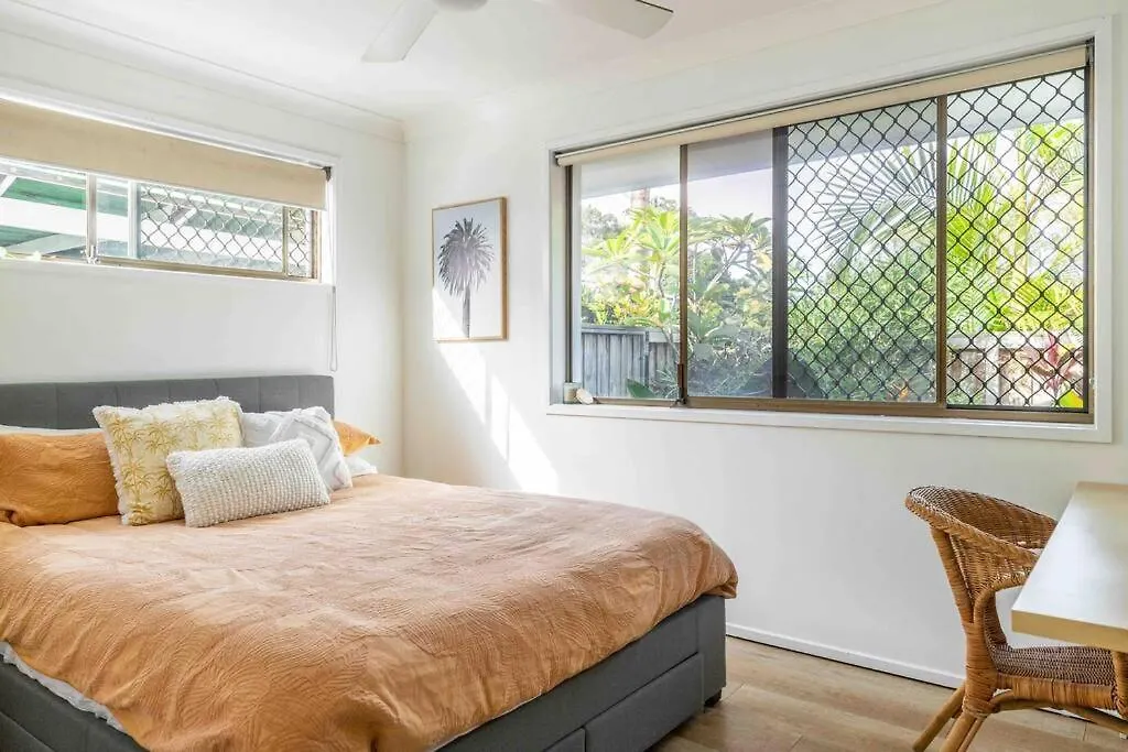 Currumbin Creek Cottage Gold Coast Holiday home